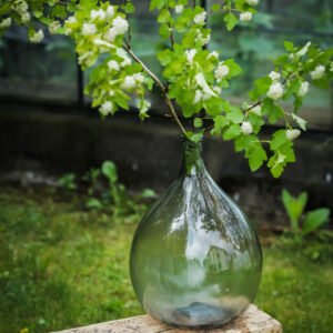 Rankų darbo stiklo butelis